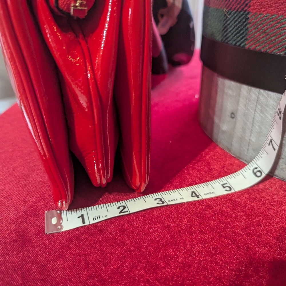 Kate Spade Patent Leather Bow Handbag in Gorgeous Red, Like NEW♦️ - Picture 9 of 16